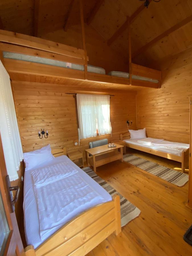 Gyopar Wooden Houses Izvoare  Zewnętrze zdjęcie